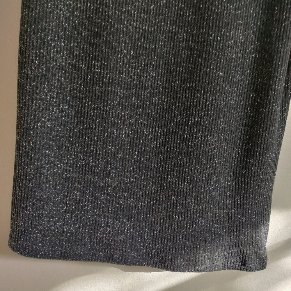 Sparkly fitted formal dress - Picture 3 of 8